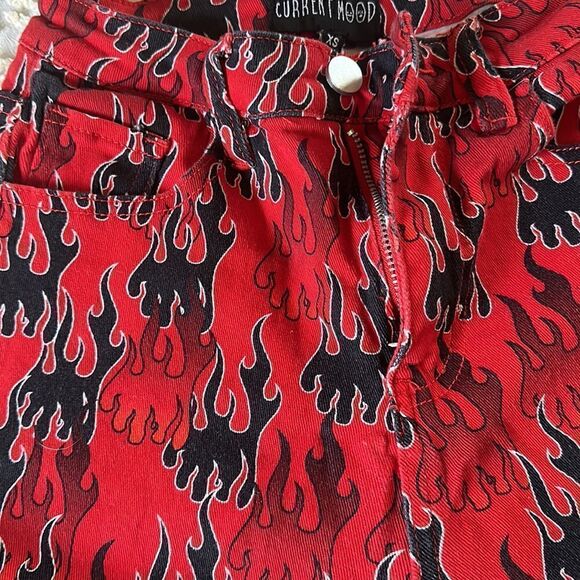 Current Mood Dolls Kill Flame Jeans Cotton Black Red Size XS Spandex - Picture 11 of 11